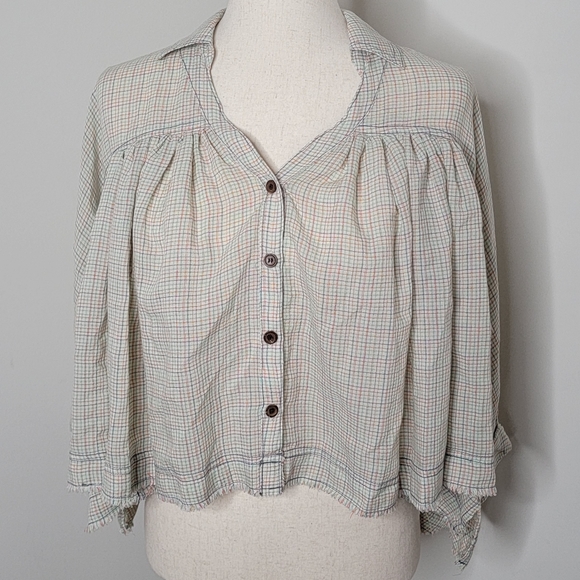 We The Free Tops - 5/25 ❤ We The Free Plaid Button Down Cropped Top